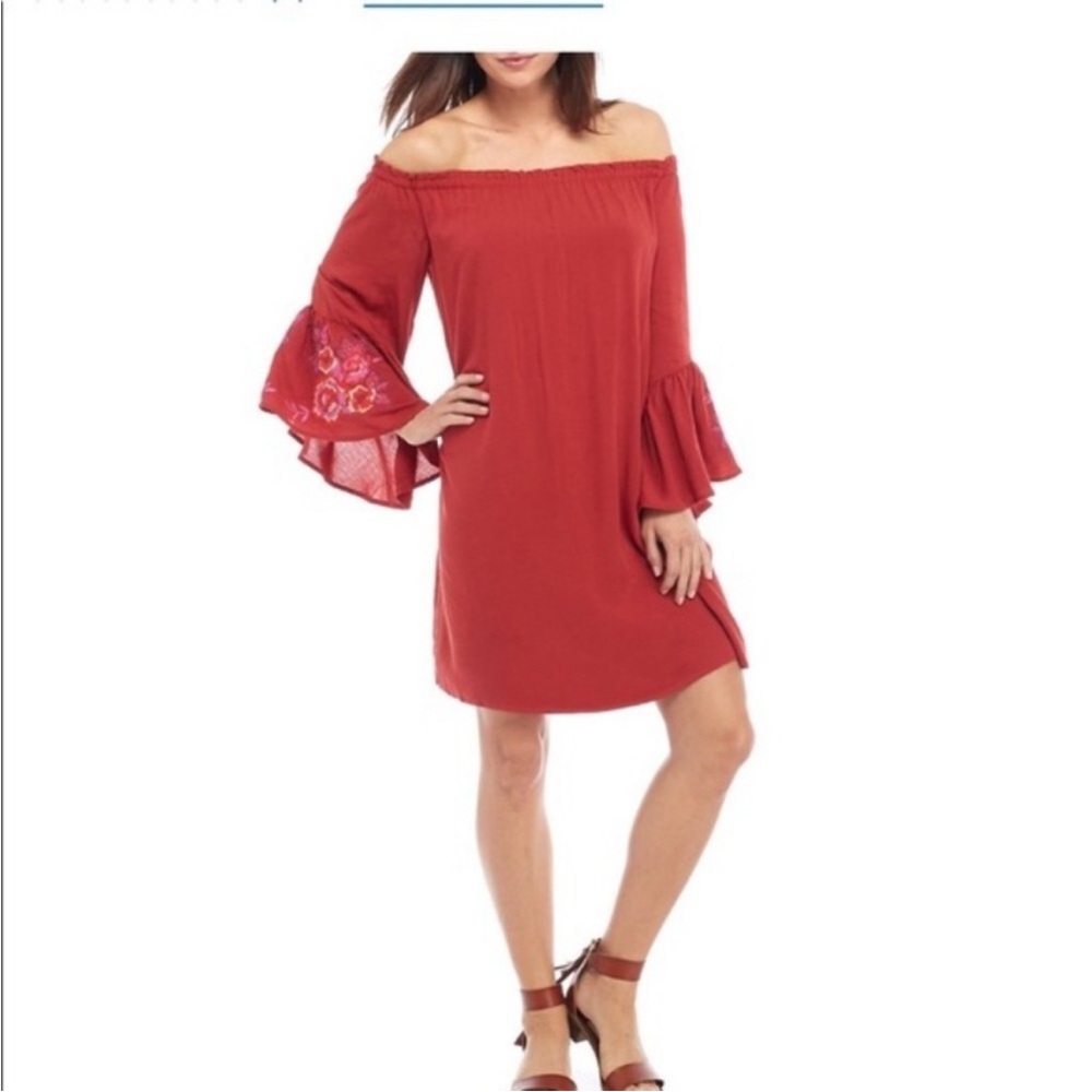 Lux II Red Embroidered Floral Off The Shoulder Bell Sleeve Mini Dress Size 10
